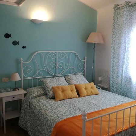 Cara Catherine Geremeas Ngoại thất bức ảnh