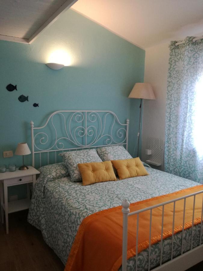 Cara Catherine Geremeas Ngoại thất bức ảnh
